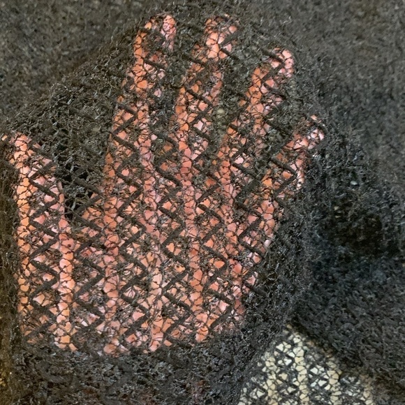 A’Reve long sleeve eyelash sweater with lace sleeves L - Picture 8 of 9